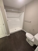 3905 W Maple St in Springfield, MO - Foto de edificio - Building Photo