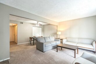 Canter Pointe in Lexington, KY - Building Photo - Building Photo