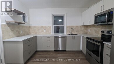 249 E 18th St in Hamilton, ON - Building Photo - Building Photo