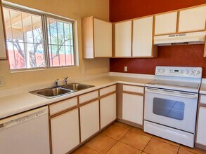 3578 W Ethan Crossing Ln in Tucson, AZ - Building Photo - Building Photo
