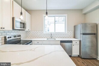 715 Cantrell St in Philadelphia, PA - Building Photo - Building Photo