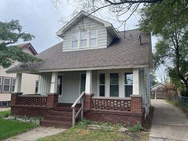 1621 Nagel Ave SW in Wyoming, MI - Foto de edificio