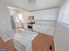 116 Juniper Ct in Glen Burnie, MD - Building Photo - Building Photo