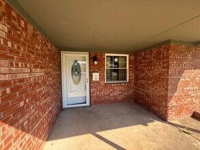 2625 NW 51st St in Oklahoma City, OK - Building Photo - Building Photo