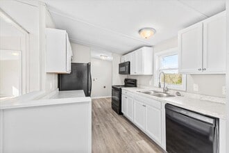 217 Wesley Dr in Piney Flats, TN - Building Photo - Building Photo