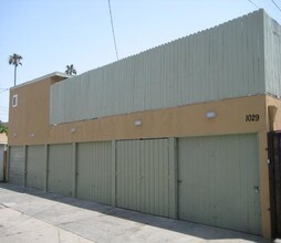 1029 Magnolia Ave in Long Beach, CA - Building Photo - Building Photo