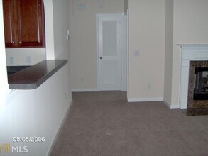 83 Creekside Way in Newnan, GA - Building Photo - Building Photo