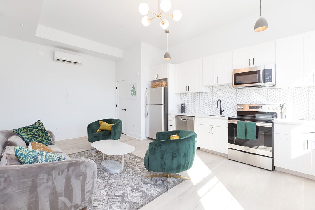 The Courtland at 419 Saint Paul Place Photo