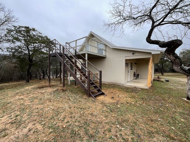 360 Hatchett Hill in Marble Falls, TX - Building Photo - Building Photo