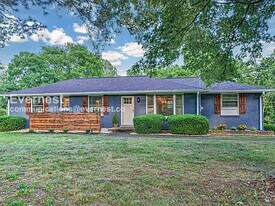 4025 Yoest Dr in Nashville, TN - Building Photo