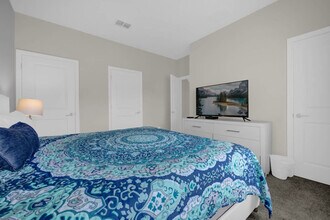 8935 Stinger Dr in Davenport, FL - Foto de edificio - Building Photo