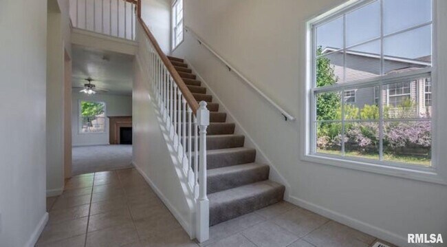 1611 W Geneva Rd in Peoria, IL - Building Photo - Building Photo