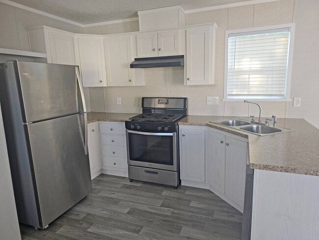 602 W 9th St in Storm Lake, IA - Building Photo - Building Photo