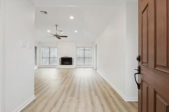 15703 Whitewater Ln in Houston, TX - Building Photo - Building Photo