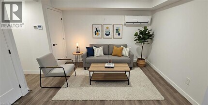 31 Mill St in Kitchener, ON - Building Photo - Building Photo