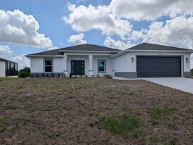 921 NW 12th Pl in Cape Coral, FL - Building Photo