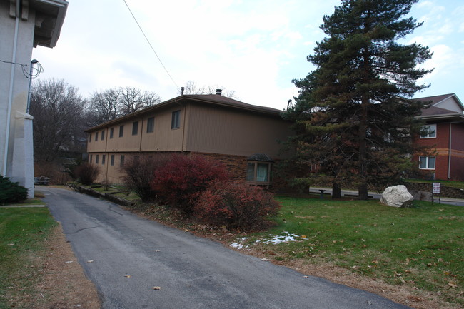 4004 University Ave in Des Moines, IA - Building Photo - Building Photo