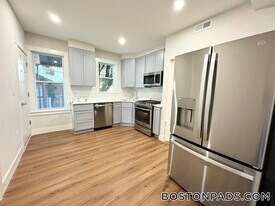147 E Cottage St in Boston, MA - Building Photo