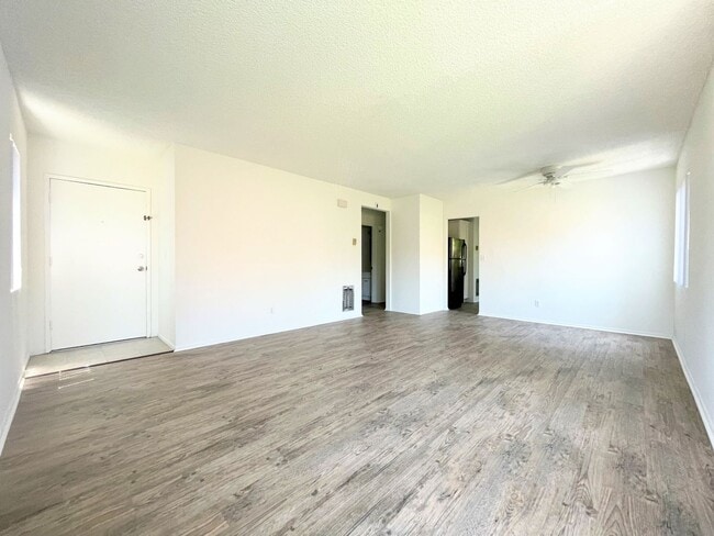 128 Avenida Las Brisas in Oceanside, CA - Building Photo - Building Photo