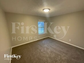 5416 Shady Meadows Dr, Unit 12 in Hamilton, OH - Building Photo - Building Photo