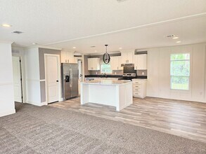 6803 W Avocado St in Crystal River, FL - Building Photo - Building Photo