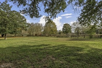 5425 Modica Lott Rd in Bossier City, LA - Building Photo - Building Photo