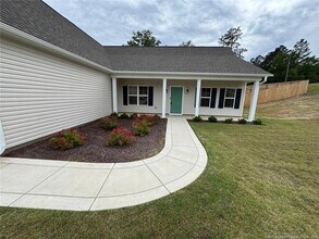 22 Sugarberry Pl in Spring Lake, NC - Building Photo - Building Photo