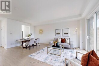 42 Carole Bell Wy in Markham, ON - Building Photo - Building Photo