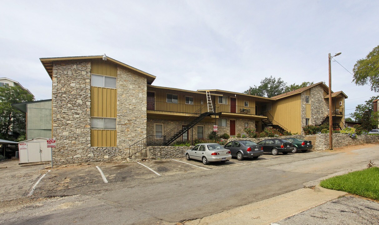 3203 Helms St in Austin, TX - Building Photo