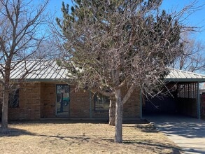 906 Sagebrush Rd in Dalhart, TX - Building Photo - Building Photo