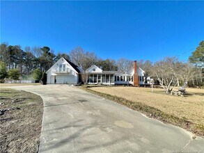 2232 Adcock Rd in Lillington, NC - Building Photo - Building Photo