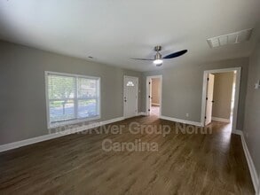 209 N Davis Ave in Newton, NC - Building Photo - Building Photo