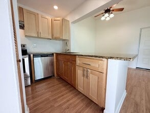 603 Sea Pine Way in Greenacres, FL - Building Photo - Building Photo