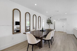 18361 NE 20th Pl in North Miami Beach, FL - Building Photo - Building Photo