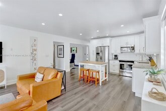 320 Hendricks Isle in Fort Lauderdale, FL - Building Photo - Building Photo