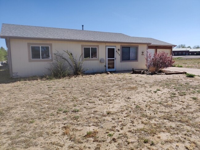 property at 4520 Eastcrest Cir E