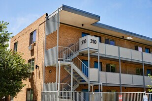 Archer Place in Denver, CO - Building Photo