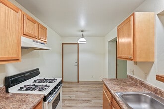 Parkview Apartments in Wyoming, MI - Building Photo - Building Photo