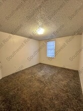 120 Navajo Rd in Clovis, NM - Building Photo - Building Photo