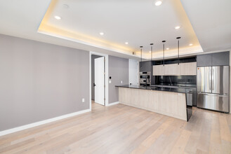 807 N 3rd St in Philadelphia, PA - Building Photo - Interior Photo