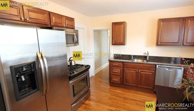 62 Litchfield St in Boston, MA - Building Photo - Building Photo