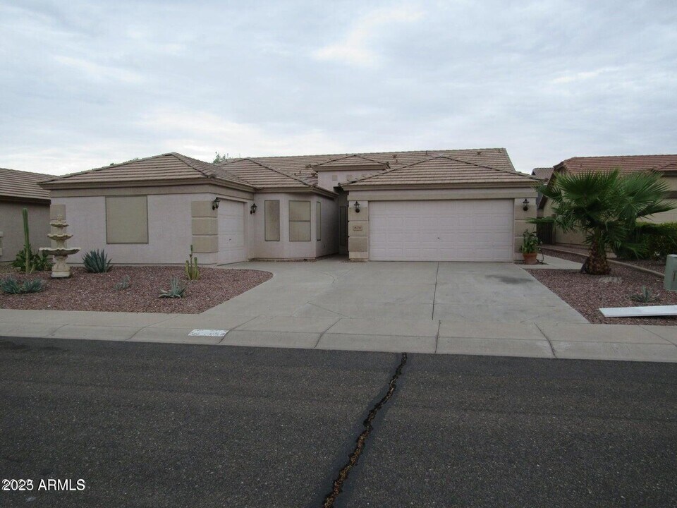 14230 N 152nd Ln in Surprise, AZ - Foto de edificio