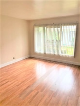 170 S Chester Ave in Pasadena, CA - Building Photo - Building Photo
