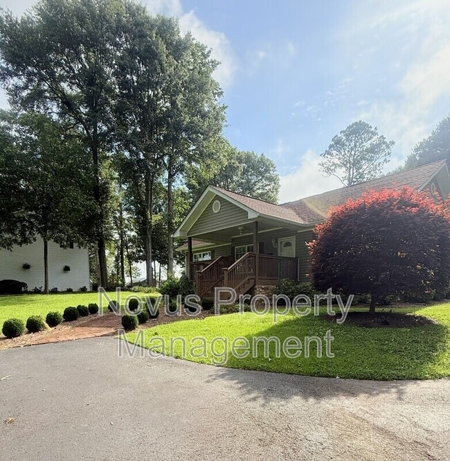 property at 401 Stewart St