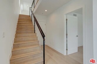 1856 S Curson Ave, Unit 1 in Los Angeles, CA - Building Photo - Building Photo