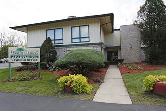 Kennedy Crossing Apartments in Hammond, IN - Building Photo - Building Photo