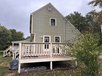 137 Rocky Meadow St in Middleboro, MA - Foto de edificio - Building Photo