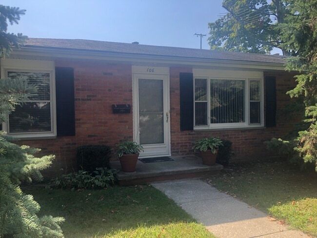 property at 106 E 2nd St