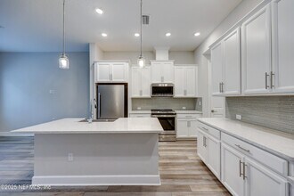 7435 Calusa Ct in Jacksonville, FL - Building Photo - Building Photo