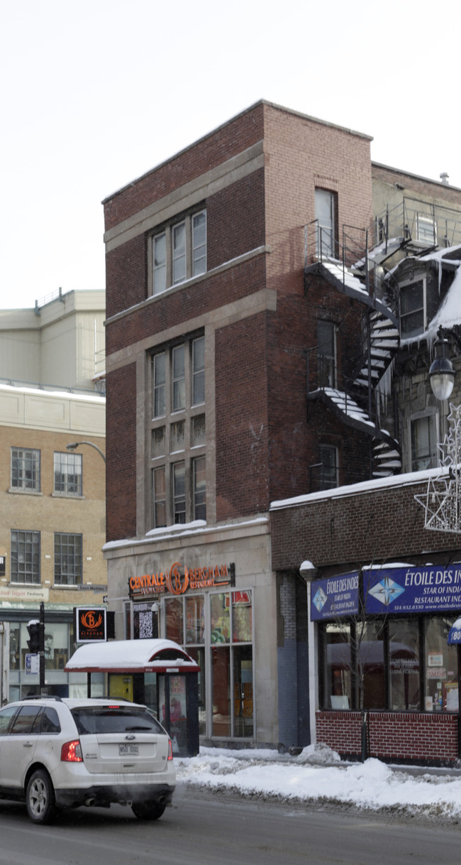 1800 Sainte-Catherine O in Montréal, QC - Building Photo - Building Photo